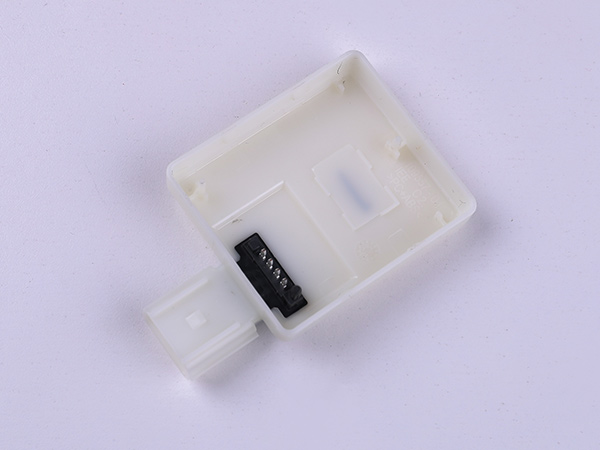 精密模具套啤汽車(chē)件